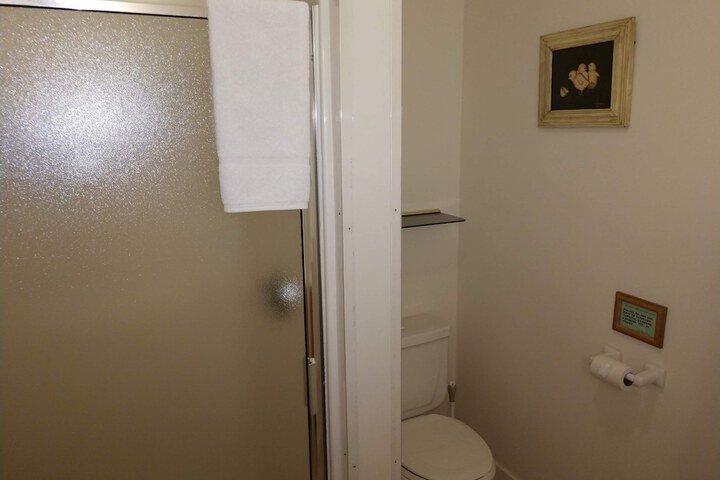 Room 50 of 191