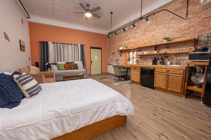 Hartwell Suites