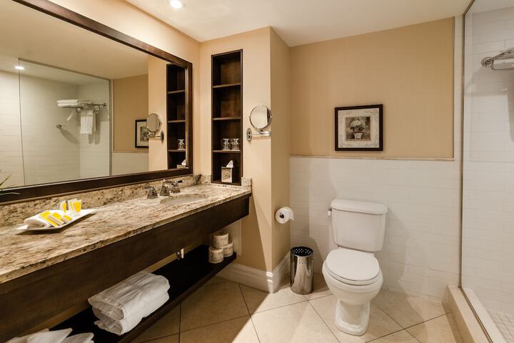Room 20 of 53