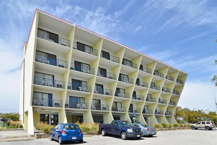 Hotel 3 of 25