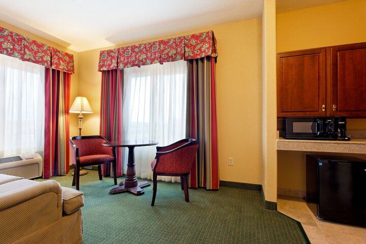 Room 12 of 61