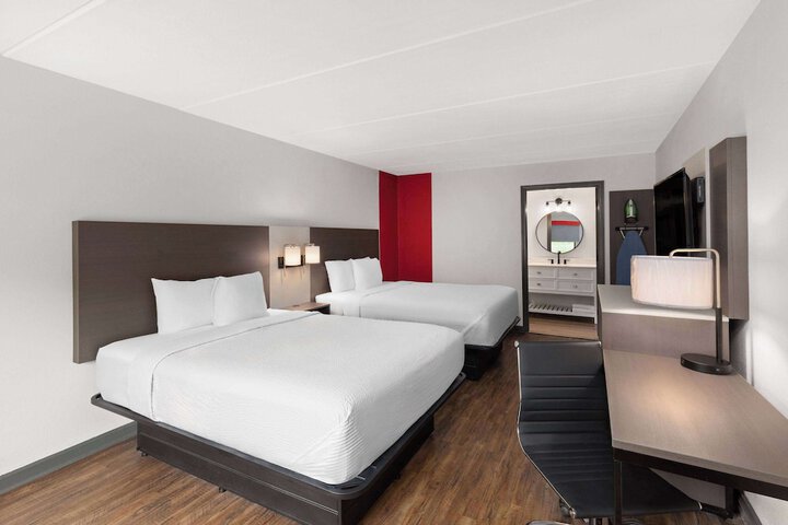 Room 16 of 30