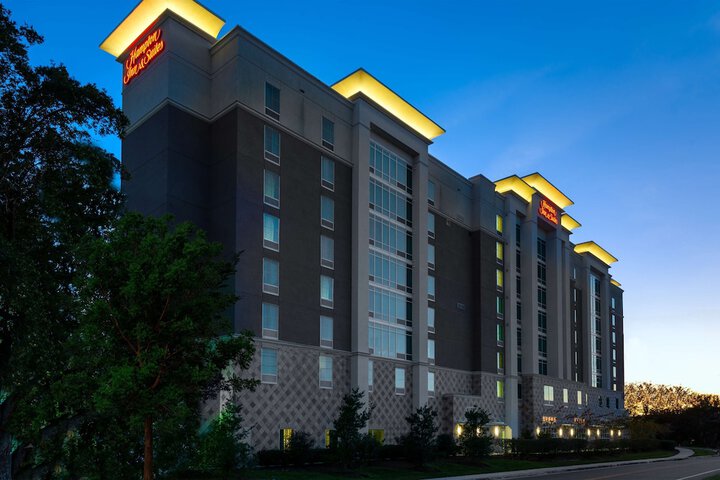 Hotel 3 of 35