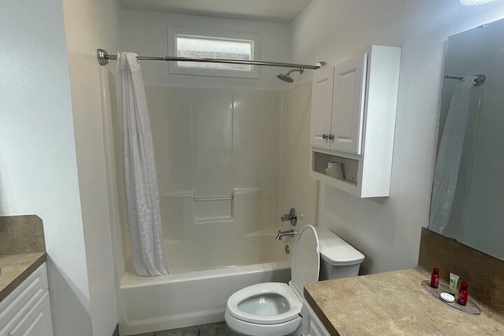 Room 40 of 48