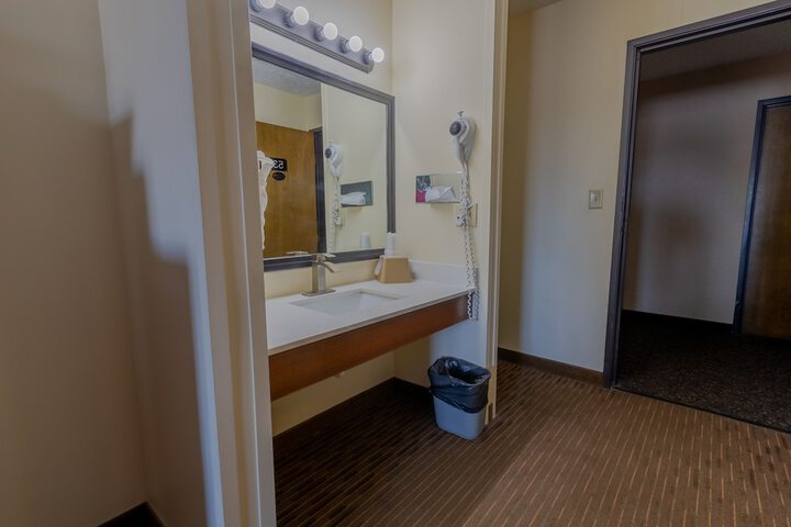 Room 34 of 45