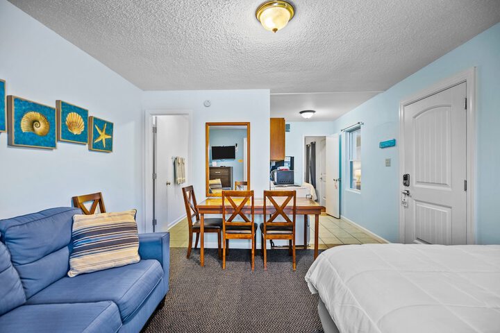 Room 42 of 78