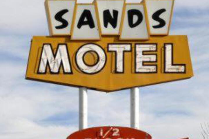 Sands Motel