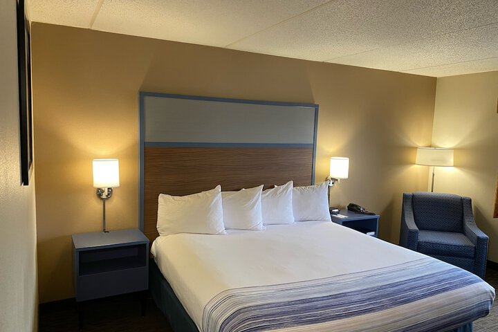 Room 18 of 32