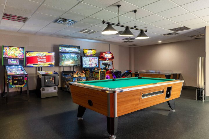 Comfort Inn & Suites Near Burke Mountain