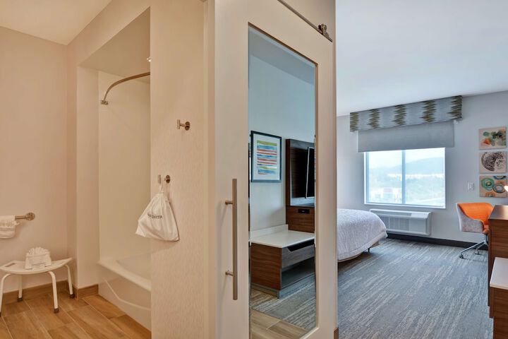 Room 19 of 45