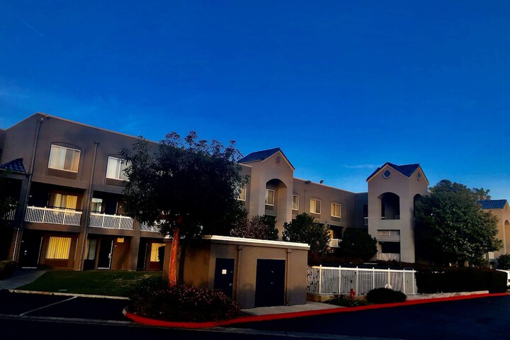 Hotel 5 of 22