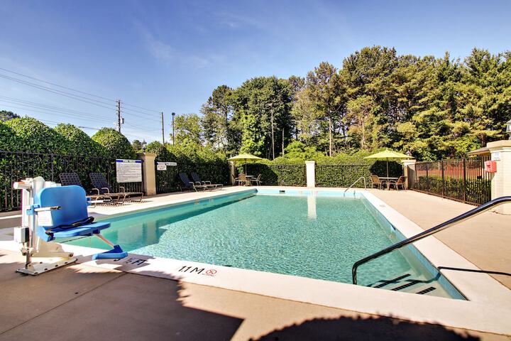 Pool 15 of 43
