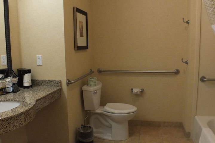 Hampton Inn & Suites Buffalo