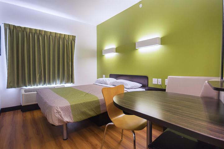Room 27 of 31