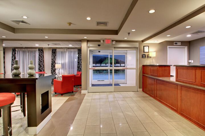 Hotel 5 of 66