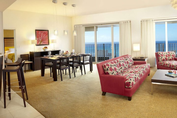 Room 34 of 65