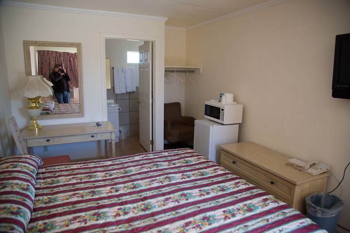Room 25 of 36