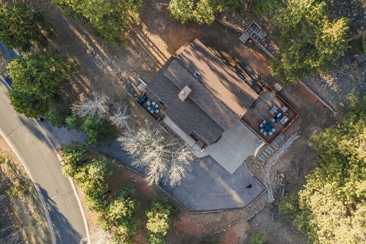Paradise Cabin
