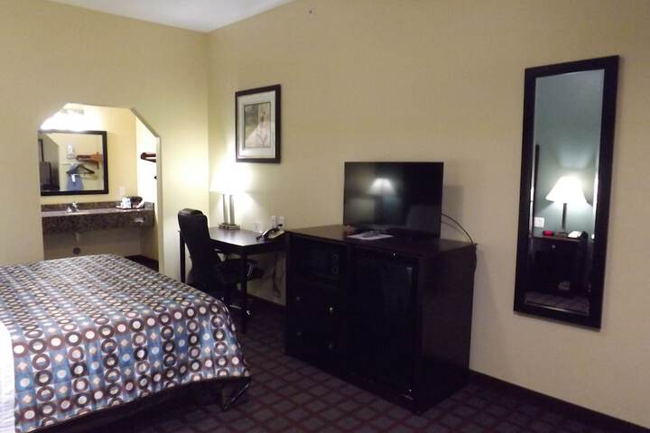 Room 15 of 26