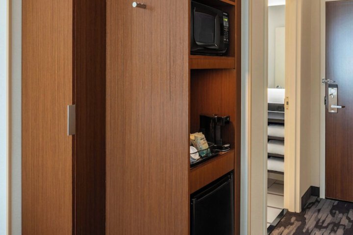 Room 21 of 47