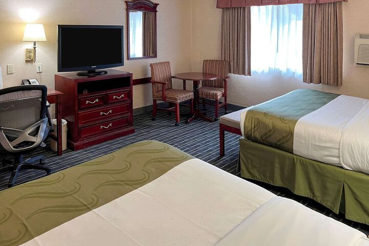 Room 13 of 25