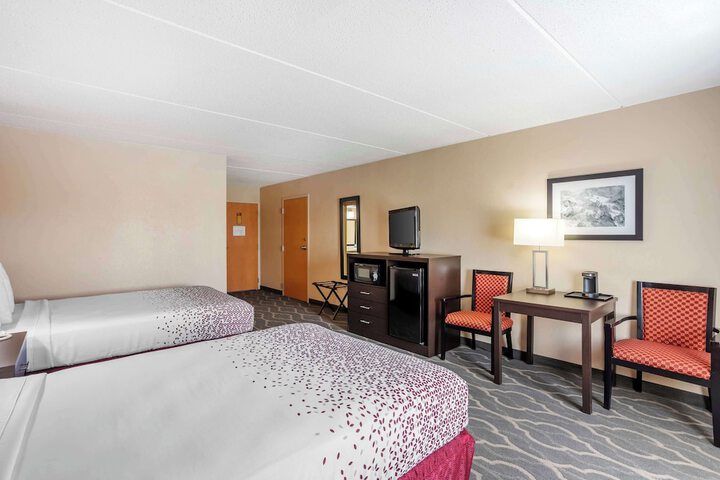 Room 30 of 61