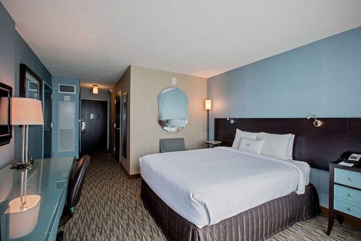 Room 20 of 76