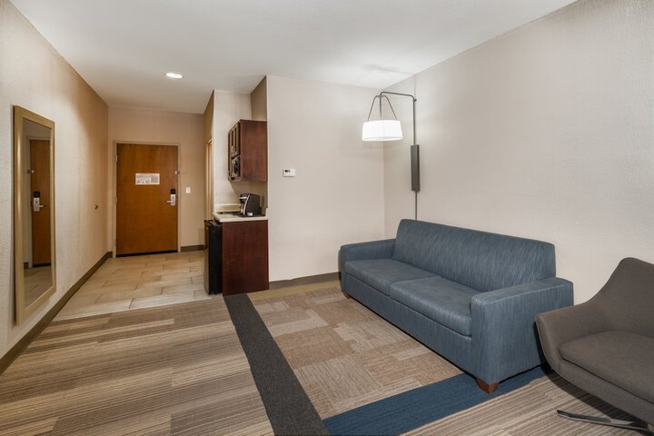 Holiday Inn Express Hotel & Suites Magee by IHG