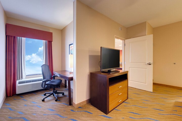 Room 18 of 36