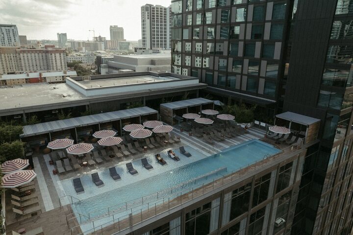 Pool 10 of 106
