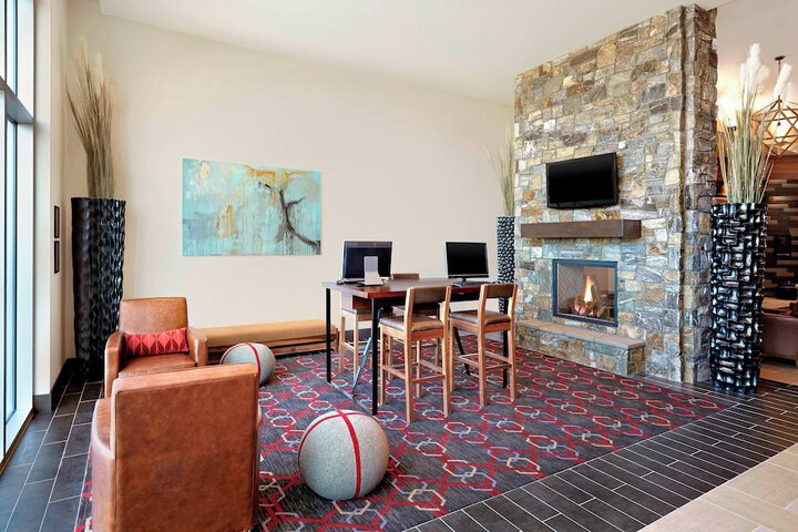 Four Points by Sheraton Kelowna Airport