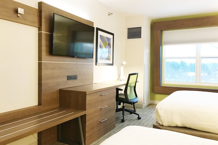 Room 26 of 59
