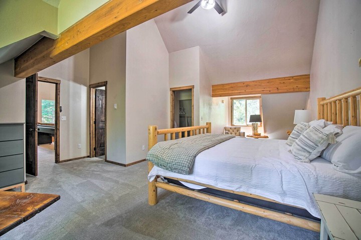 Beautiful Mccall Cabin: Perfect for Families!