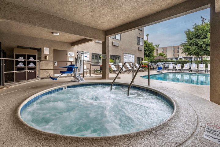 Pool 3 of 34