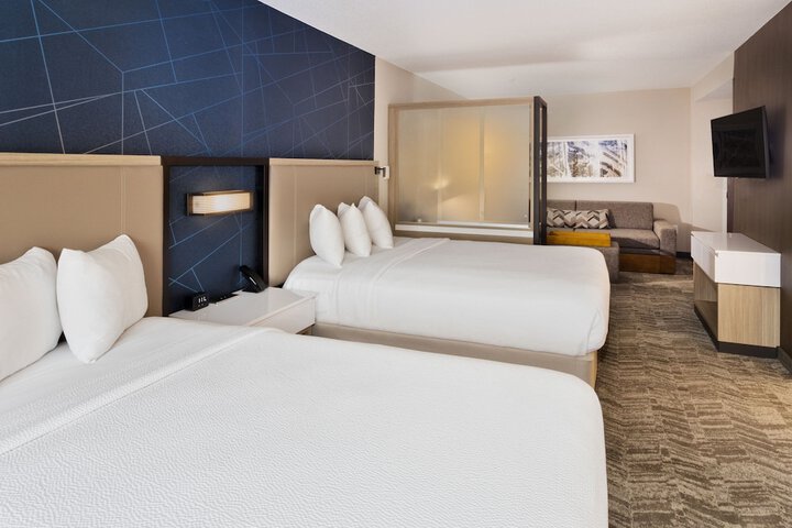 Room 21 of 53