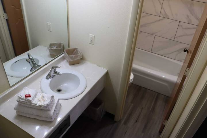 Budget Inn - Troy