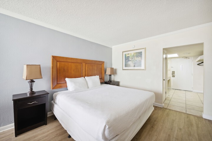 Room 32 of 59