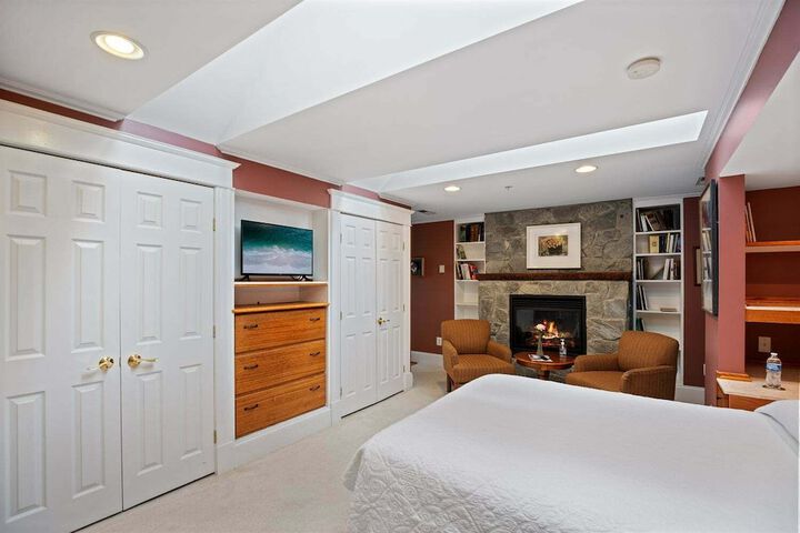 Room 44 of 71