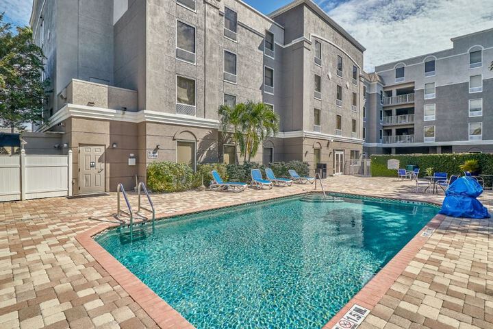Pool 9 of 51