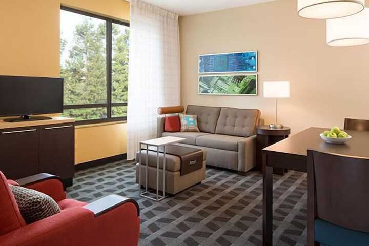 Room 33 of 44