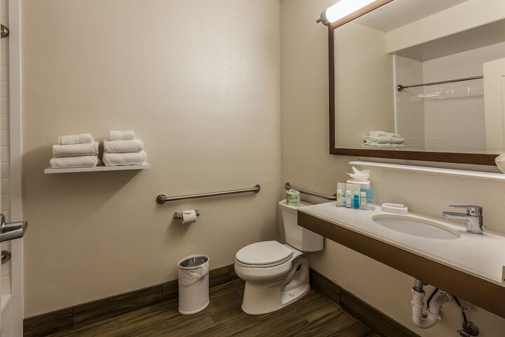 Room 12 of 31