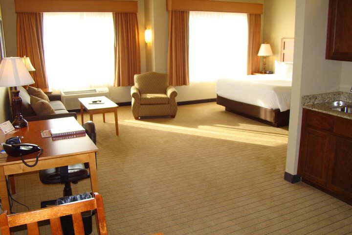 Room 53 of 66