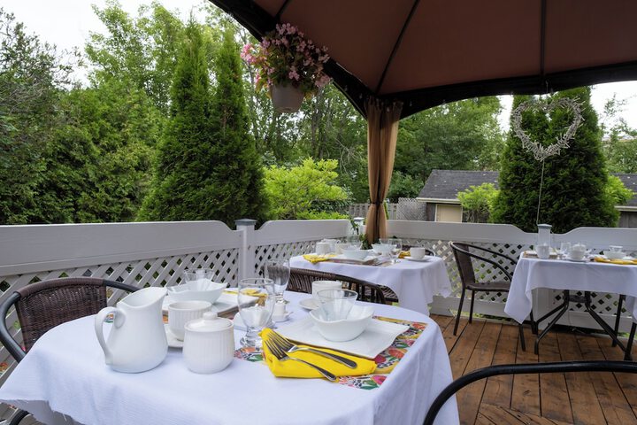 Terrace/Patio 24 of 25