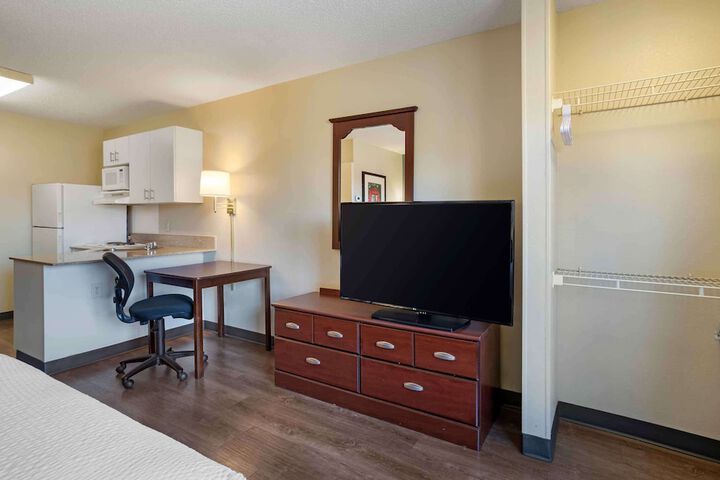 Room 18 of 29