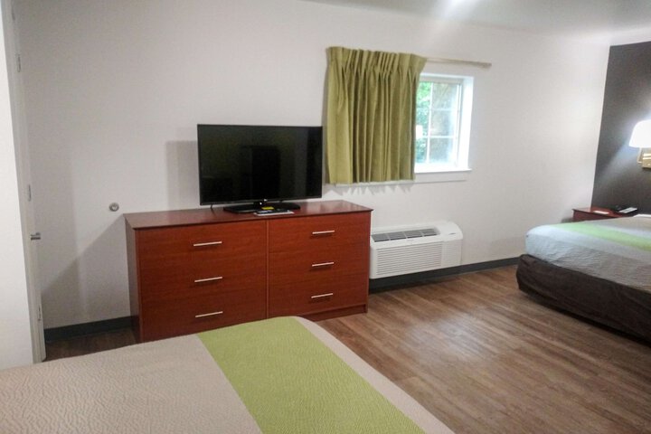 Room 17 of 35
