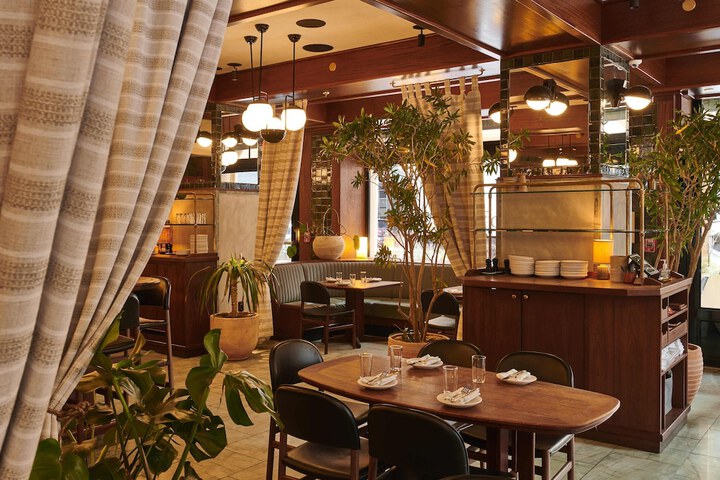 Dining 56 of 102