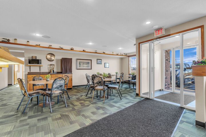 Woodland Inn Meadow Lake