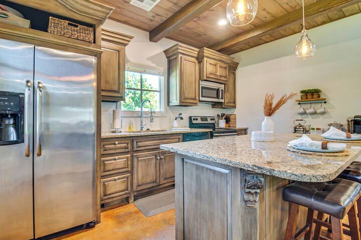 Grand Lake Home w / Community Pool Dock, & Fishing