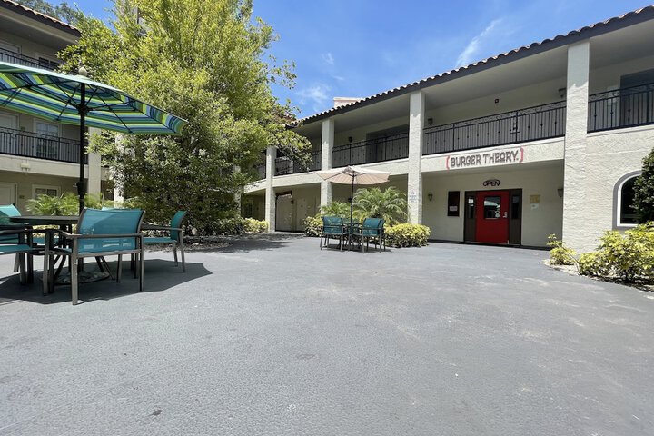 Hotel 5 of 28