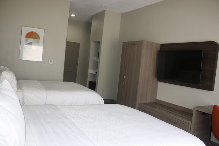 Holiday Inn Express Hotel & Suites Shamrock North by IHG